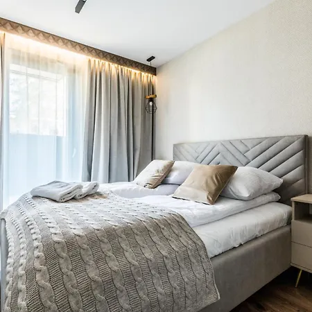 Apartment Makuszynskiego Lux *